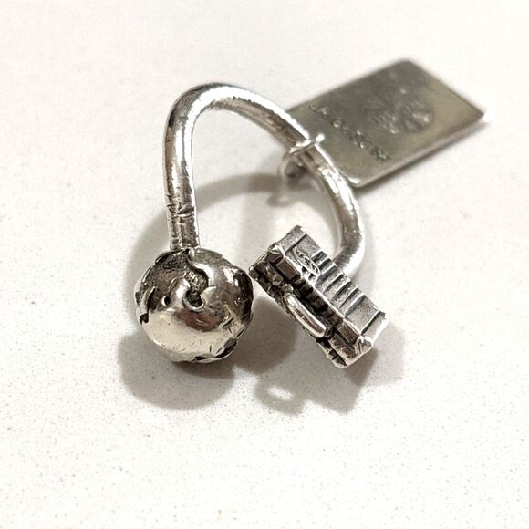 Rare Tiffany & Co 925 Silver Globe Passport Suitcase USA Key Ring Key Chain - Picture 4 of 13